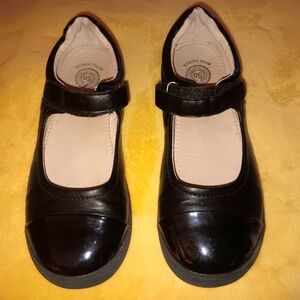 Girls size 4, SO DRESS SHOES